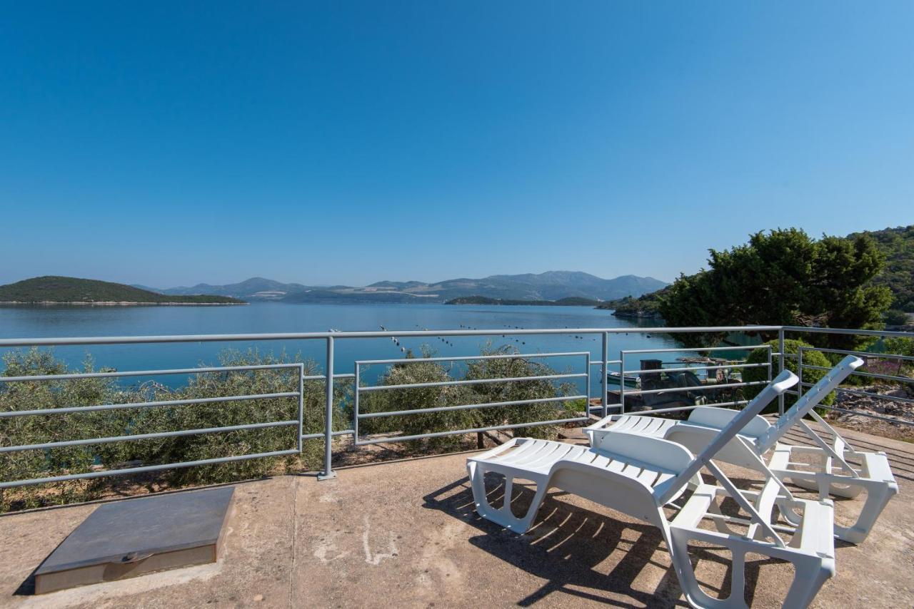 Apartments By The Sea Cove Pjestata, Peljesac - 12381 Putniković エクステリア 写真